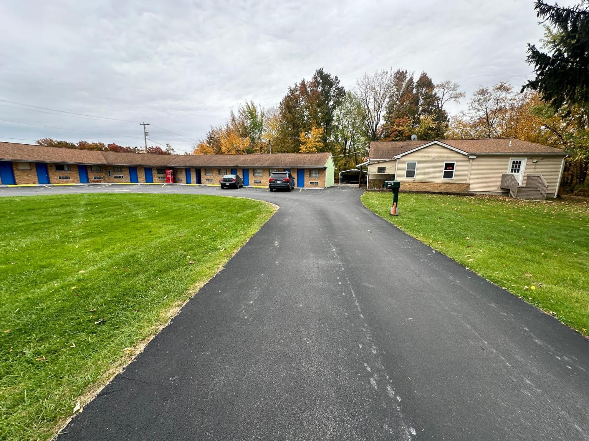Westgate Manor Motel Austintown & Youngstown Ohio Extérieur photo