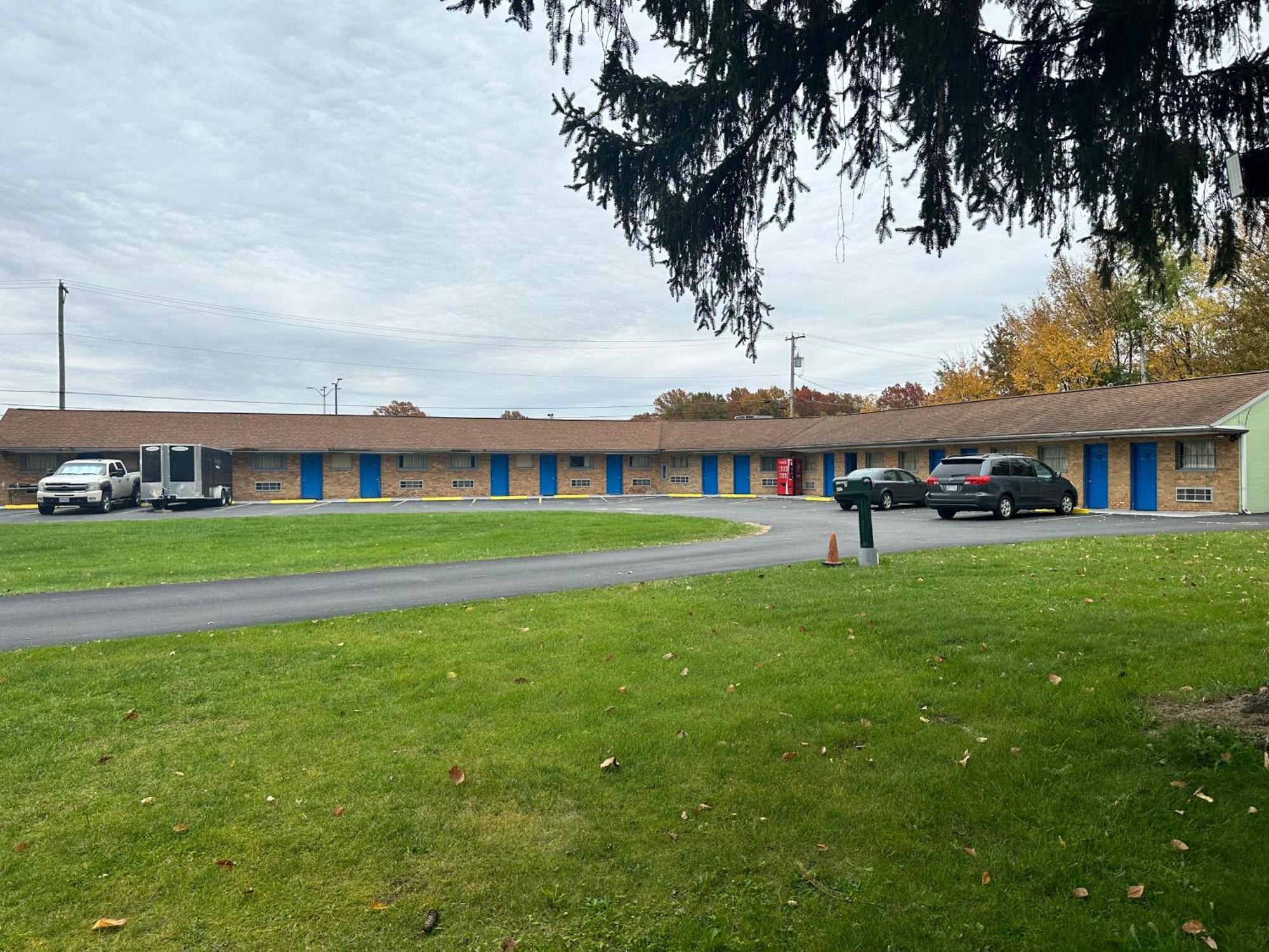 Westgate Manor Motel Austintown & Youngstown Ohio Extérieur photo
